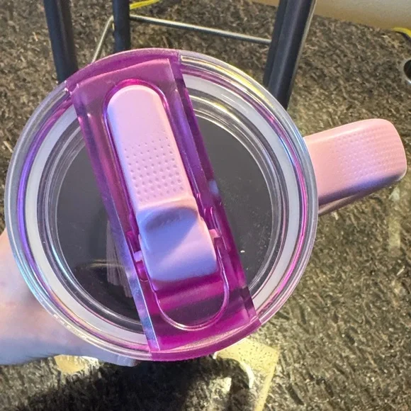 Stanley The FlipStraw Quencher Protour Tumbler- 30oz. Soft Orchid color - Picture 3 of 7